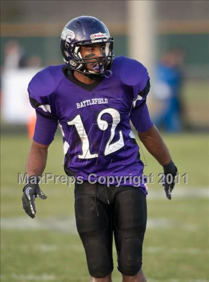 Thumbnail 1 in Oscar Smith vs. Battlefield (VHSL Division 6 AAA Semifinal) photogallery.