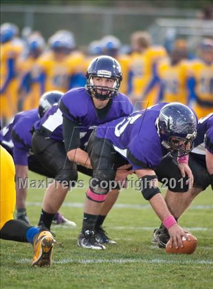 Thumbnail 1 in Oscar Smith vs. Battlefield (VHSL Division 6 AAA Semifinal) photogallery.