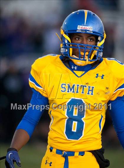 Thumbnail 1 in Oscar Smith vs. Battlefield (VHSL Division 6 AAA Semifinal) photogallery.