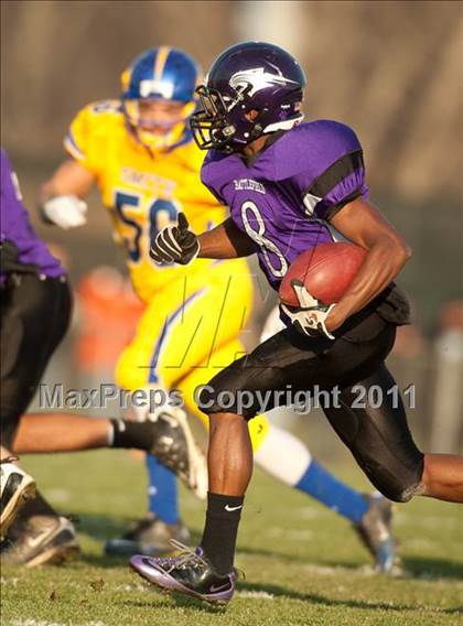 Thumbnail 2 in Oscar Smith vs. Battlefield (VHSL Division 6 AAA Semifinal) photogallery.