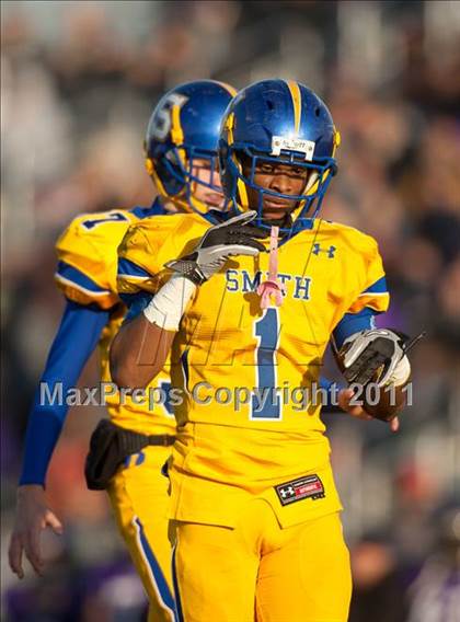 Thumbnail 1 in Oscar Smith vs. Battlefield (VHSL Division 6 AAA Semifinal) photogallery.