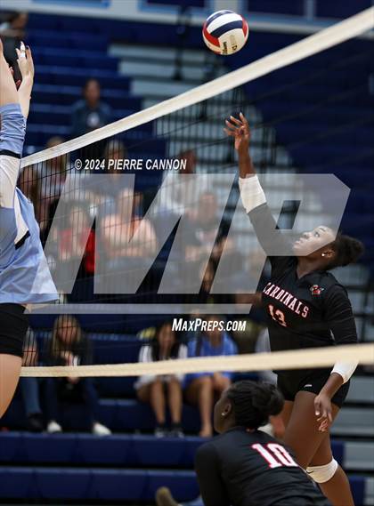 Thumbnail 1 in Gainesville vs Charles J. Colgan (VHSL Class 6 Region B Quarterfinal) photogallery.