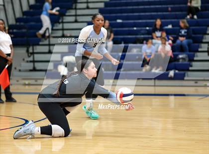 Thumbnail 2 in Gainesville vs Charles J. Colgan (VHSL Class 6 Region B Quarterfinal) photogallery.