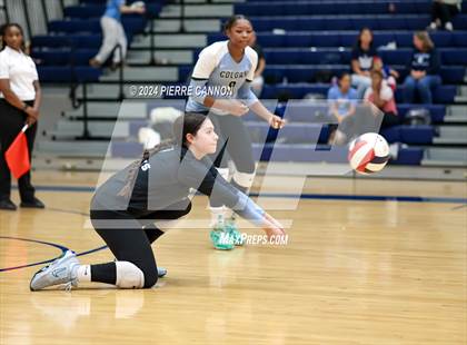 Thumbnail 1 in Gainesville vs Charles J. Colgan (VHSL Class 6 Region B Quarterfinal) photogallery.