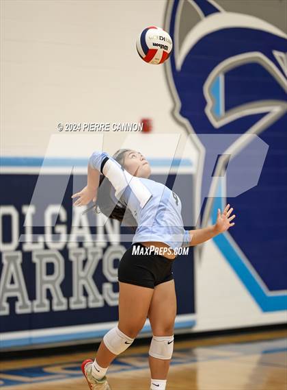 Thumbnail 3 in Gainesville vs Charles J. Colgan (VHSL Class 6 Region B Quarterfinal) photogallery.
