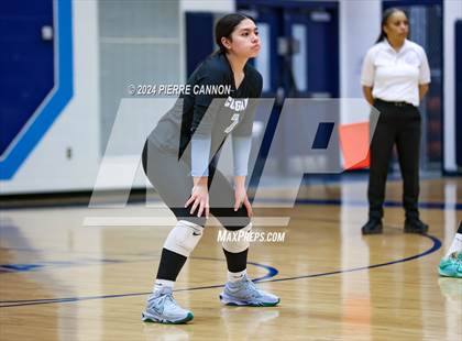 Thumbnail 1 in Gainesville vs Charles J. Colgan (VHSL Class 6 Region B Quarterfinal) photogallery.