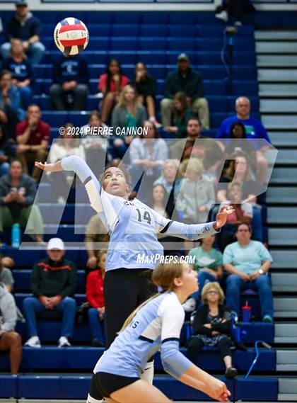 Thumbnail 3 in Gainesville vs Charles J. Colgan (VHSL Class 6 Region B Quarterfinal) photogallery.
