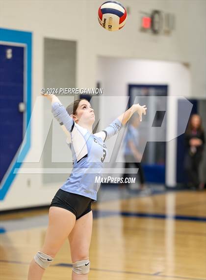 Thumbnail 2 in Gainesville vs Charles J. Colgan (VHSL Class 6 Region B Quarterfinal) photogallery.