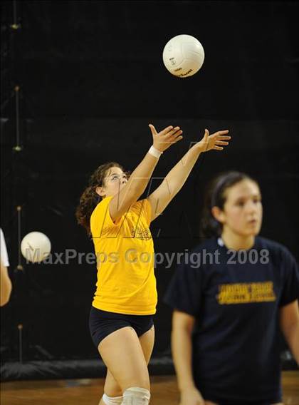 Thumbnail 2 in Rose vs. Mt. Tabor (NCHSAA Girls Volleyball 4A Final) photogallery.