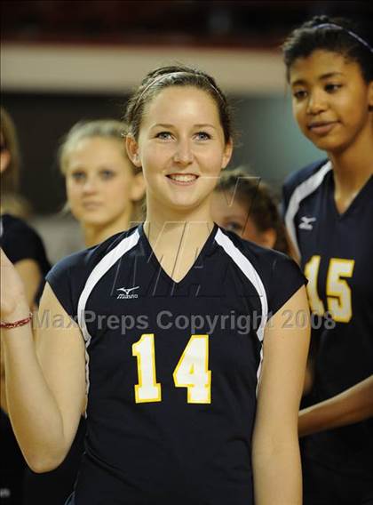 Thumbnail 1 in Rose vs. Mt. Tabor (NCHSAA Girls Volleyball 4A Final) photogallery.