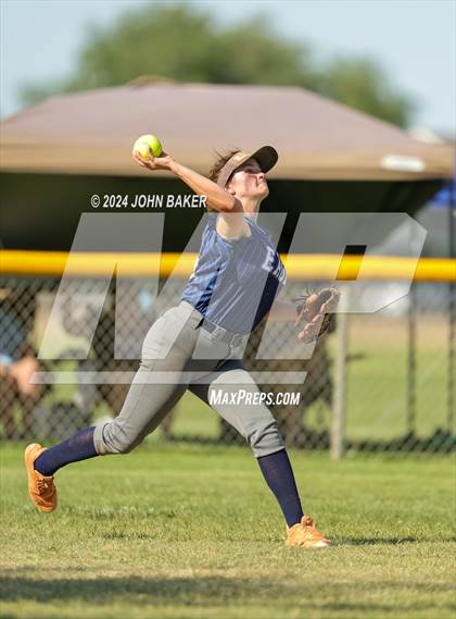 Thumbnail 3 in Boulder City vs. Fernley (NIAA 3A State Loser Final) photogallery.