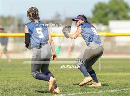 Thumbnail 2 in Boulder City vs. Fernley (NIAA 3A State Loser Final) photogallery.