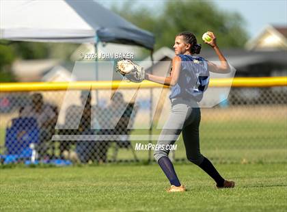 Thumbnail 3 in Boulder City vs. Fernley (NIAA 3A State Loser Final) photogallery.