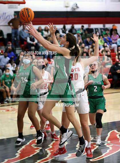 Thumbnail 3 in Myers Park @ South Mecklenburg photogallery.