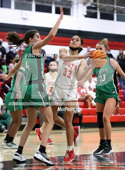Thumbnail 2 in Myers Park @ South Mecklenburg photogallery.
