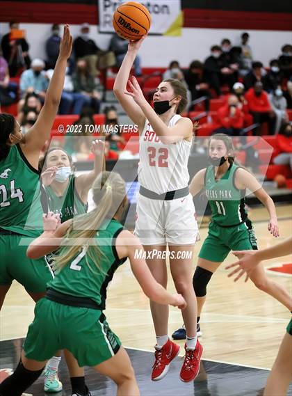 Thumbnail 2 in Myers Park @ South Mecklenburg photogallery.