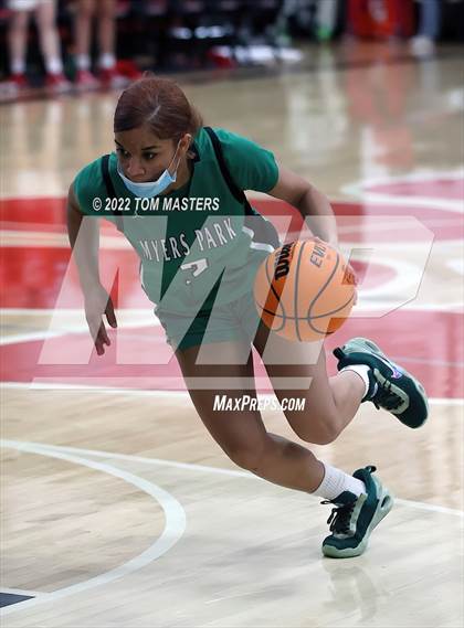 Thumbnail 2 in Myers Park @ South Mecklenburg photogallery.