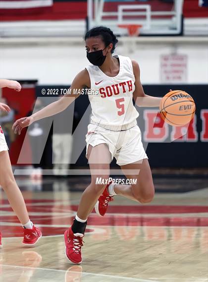 Thumbnail 2 in Myers Park @ South Mecklenburg photogallery.