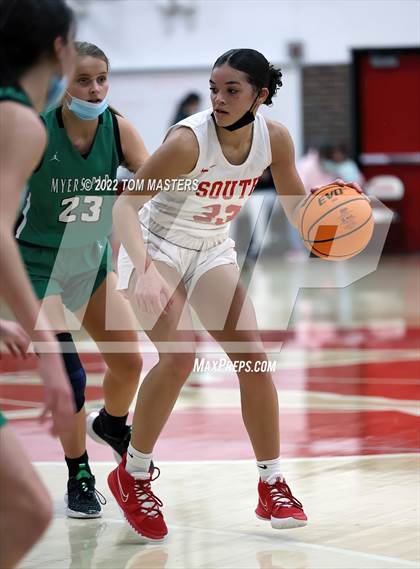 Thumbnail 1 in Myers Park @ South Mecklenburg photogallery.