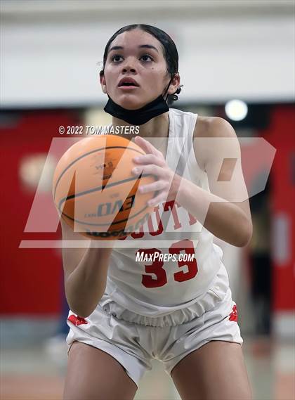 Thumbnail 3 in Myers Park @ South Mecklenburg photogallery.