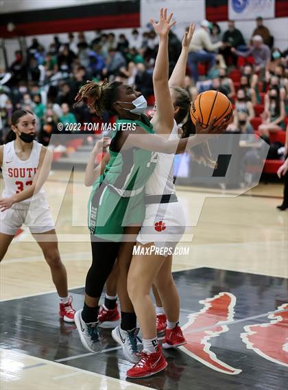 Thumbnail 3 in Myers Park @ South Mecklenburg photogallery.