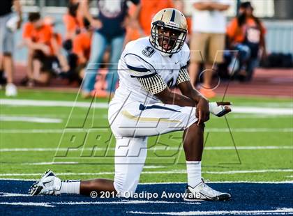Thumbnail 2 in Little Elm vs Mckinney North photogallery.