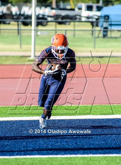 Thumbnail 2 in Little Elm vs Mckinney North photogallery.