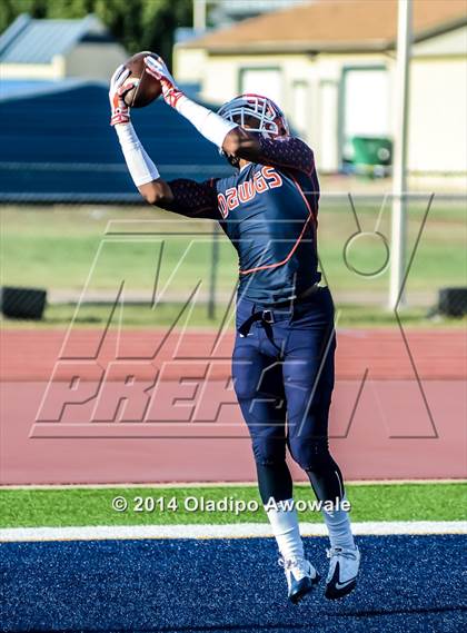 Thumbnail 2 in Little Elm vs Mckinney North photogallery.