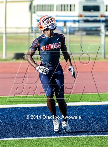 Thumbnail 1 in Little Elm vs Mckinney North photogallery.