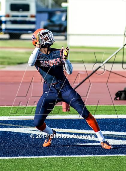 Thumbnail 2 in Little Elm vs Mckinney North photogallery.