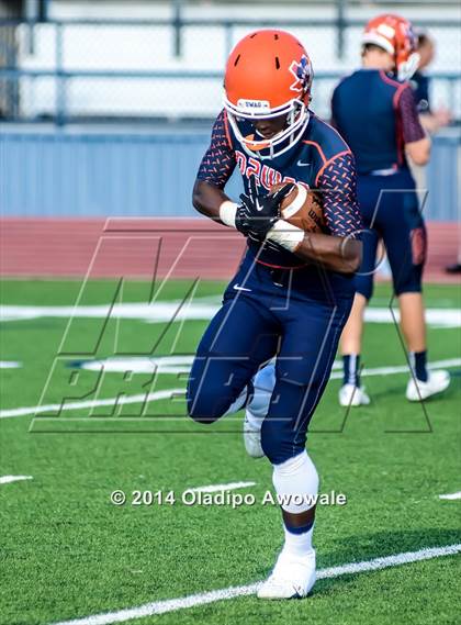 Thumbnail 2 in Little Elm vs Mckinney North photogallery.