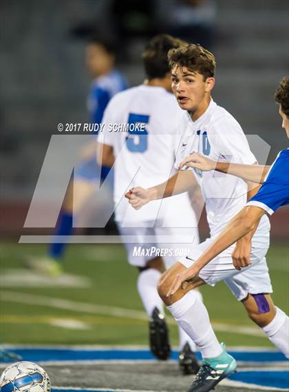 Thumbnail 1 in Grossmont @ Rancho Bernardo photogallery.
