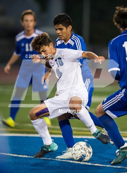 Thumbnail 2 in Grossmont @ Rancho Bernardo photogallery.