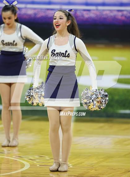 Thumbnail 2 in Vail Christian CHSAA Spirit Poms photogallery.