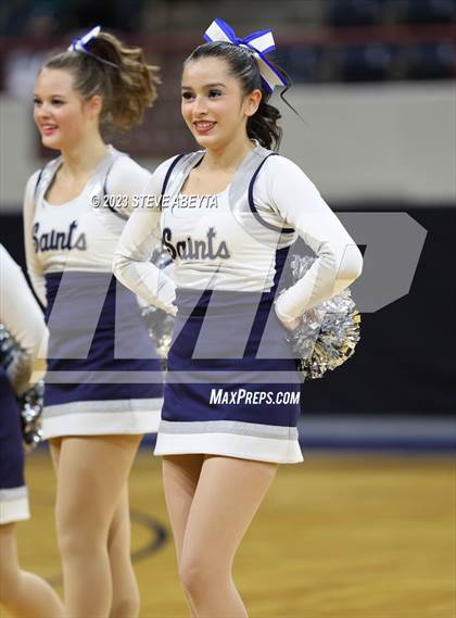 Thumbnail 1 in Vail Christian CHSAA Spirit Poms photogallery.