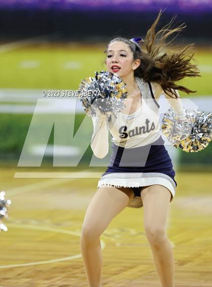 Thumbnail 1 in Vail Christian CHSAA Spirit Poms photogallery.