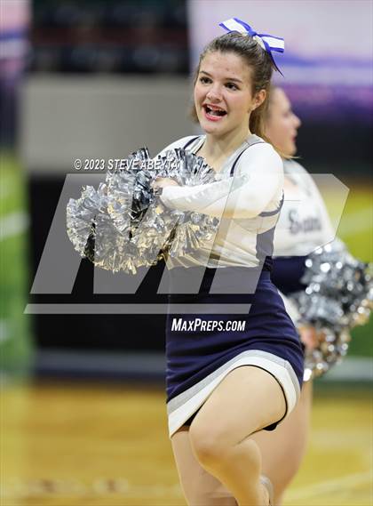Thumbnail 3 in Vail Christian CHSAA Spirit Poms photogallery.