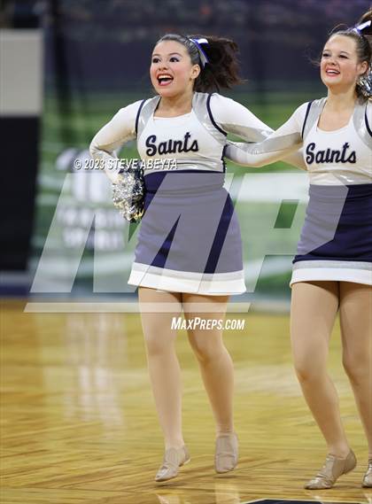 Thumbnail 3 in Vail Christian CHSAA Spirit Poms photogallery.