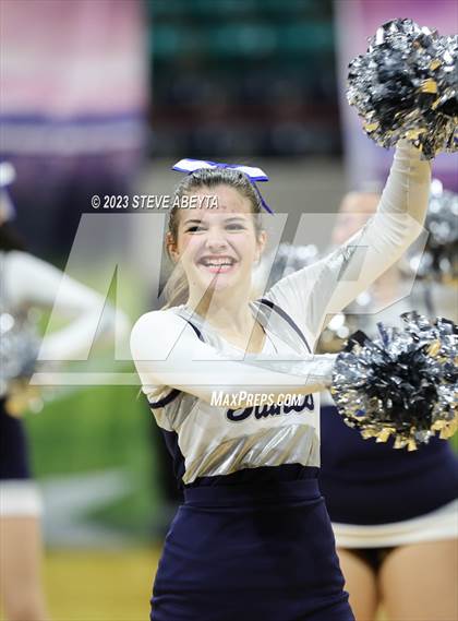 Thumbnail 2 in Vail Christian CHSAA Spirit Poms photogallery.