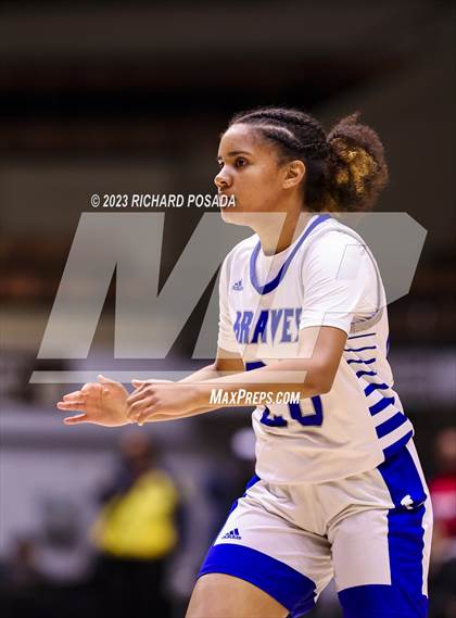 Thumbnail 2 in Tulare Union vs. Lompoc (CIF CS Division IV Championship) photogallery.