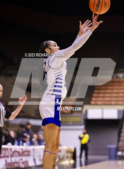 Thumbnail 2 in Tulare Union vs. Lompoc (CIF CS Division IV Championship) photogallery.