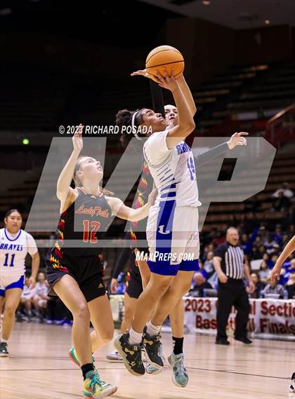 Thumbnail 2 in Tulare Union vs. Lompoc (CIF CS Division IV Championship) photogallery.