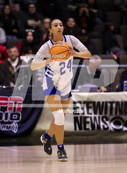 Thumbnail 3 in Tulare Union vs. Lompoc (CIF CS Division IV Championship) photogallery.