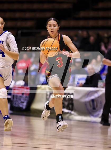 Thumbnail 3 in Tulare Union vs. Lompoc (CIF CS Division IV Championship) photogallery.