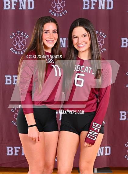 Thumbnail 1 in Cy-Fair Team Portraits photogallery.