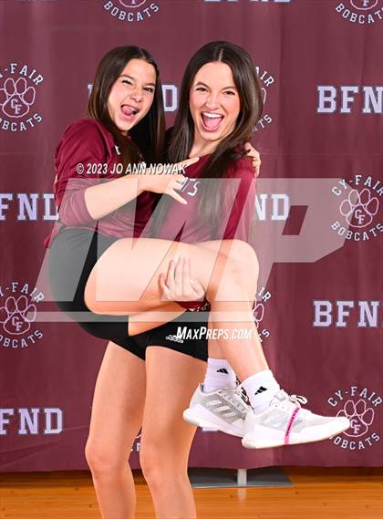 Thumbnail 1 in Cy-Fair Team Portraits photogallery.