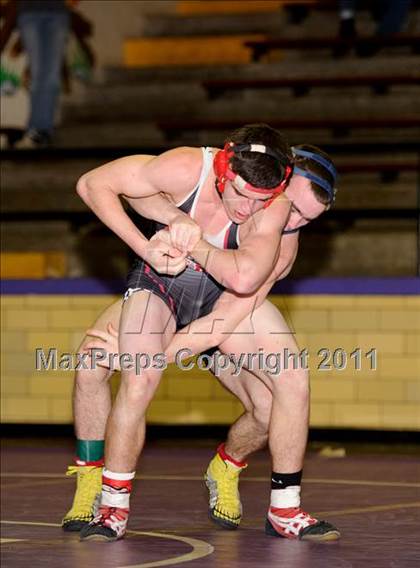 Thumbnail 1 in Mascoutah Class 2A Regional Wrestling Tournament photogallery.
