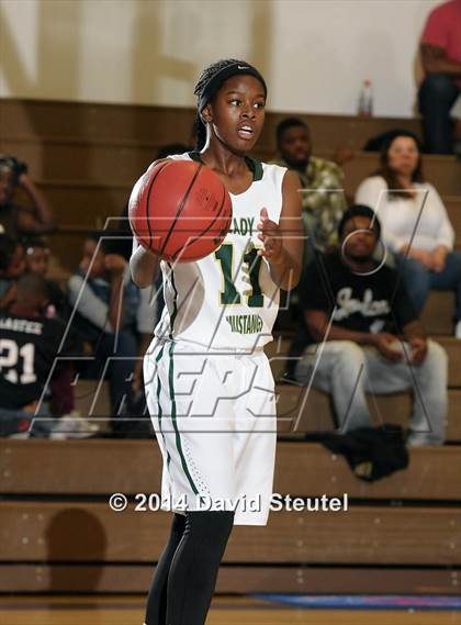 Thumbnail 2 in Bradshaw Christian vs. Monterey Trail (Christian Brothers Holiday Classic) photogallery.