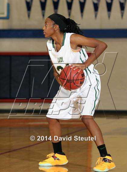 Thumbnail 2 in Bradshaw Christian vs. Monterey Trail (Christian Brothers Holiday Classic) photogallery.