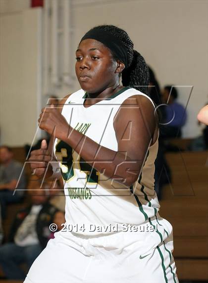 Thumbnail 3 in Bradshaw Christian vs. Monterey Trail (Christian Brothers Holiday Classic) photogallery.